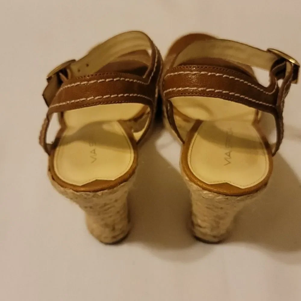 Vía‎ espiga espadrilles wedges size 8. 5